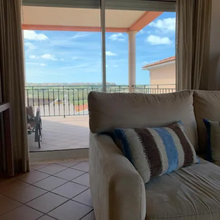 Stunning T3 Praia D'el Rey Golf & Beach Apartment